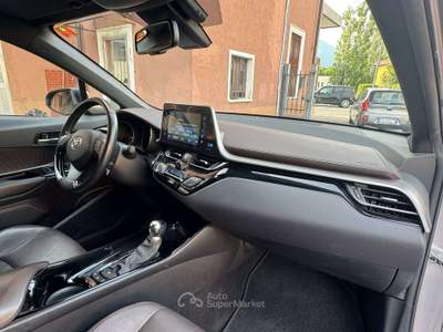Toyota C-HR 1.8h Lounge 2wd e-cvt my18 TAGLIANDI TOYOTA-GARANZIA TOYOTA-PARK AUTOMATICO-CARPLAY Grigio usata Erba