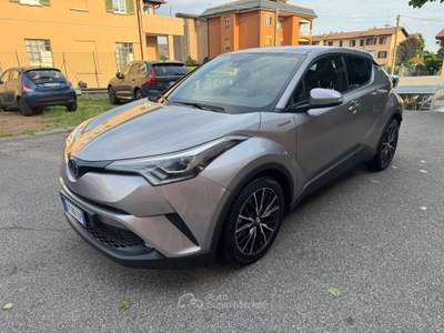 Toyota C-HR 1.8h Lounge 2wd e-cvt my18 TAGLIANDI TOYOTA-GARANZIA TOYOTA-PARK AUTOMATICO-CARPLAY Grigio usata Erba