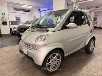Smart ForTwo 700 coupé passion (45 kW) Argento usata Genova