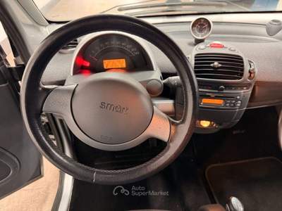 Smart ForTwo 700 coupé passion (45 kW) Argento usata Genova