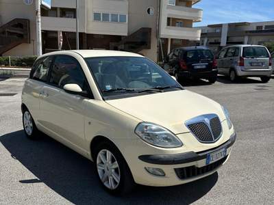 Lancia Ypsilon OTTIME CONDIZIONI Beige usata Monopoli