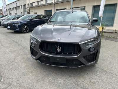 Maserati Levante MASERATI LEVANTE TROFEO 580 CV Grigio usata Torino