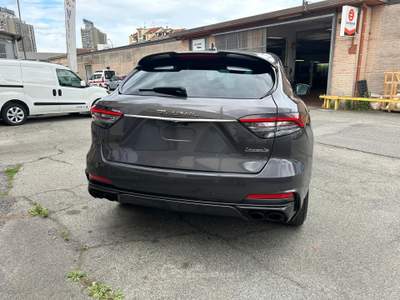 Maserati Levante MASERATI LEVANTE TROFEO 580 CV Grigio usata Torino
