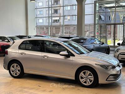 Volkswagen Golf 1.0 tsi Trendline 90cv - Carplay - OK Neopat. Rosso usata Paderno Dugnano