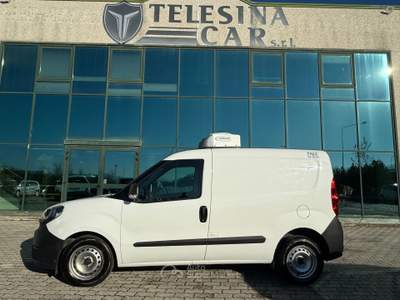 Fiat Doblò 1.6 MJT FRIGO FNAX Bianco usata San Salvatore Telesino