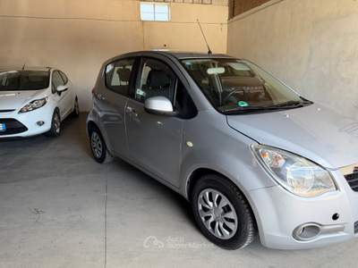 Opel Agila Auto è bellissima usata Novara
