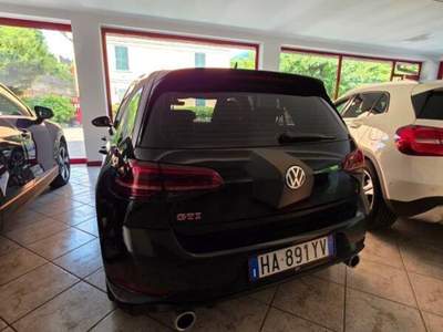 Volkswagen Golf 2.0 tsi Gti Performance 245cv dsg Nero usata VOBARNO