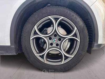 Alfa Romeo Stelvio Stelvio 2.2 t Sprint Q4 190cv Argento usata Modena