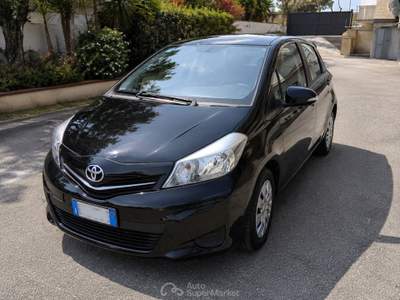 Toyota Yaris Ottime condizioni dentro e fuori. Nero usata San Giorgio A Cremano