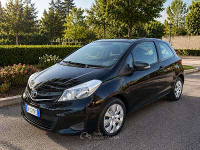 Toyota Yaris Ottime condizioni dentro e fuori. Nero usata San Giorgio A Cremano