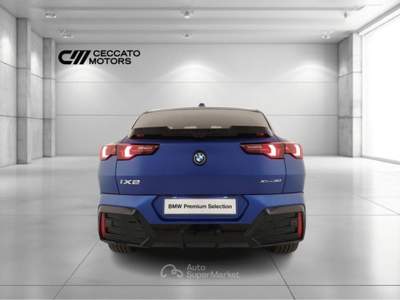 BMW iX2 30 xDrive Blu/Azzurro usata Padova