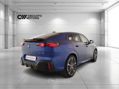 BMW iX2 30 xDrive Blu/Azzurro usata Padova
