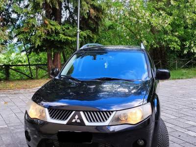 Mitsubishi Outlander Mitsubishi Outlander (Motore derivazione Audi) Nero usata Sant'Angelo dei Lombardi