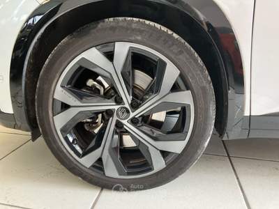 Renault Austral Austral 1.2 E-Tech full hybrid Iconic Esprit Alpine 4control Bianco usata Como