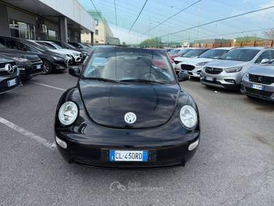 Volkswagen New Beetle Cabrio Cabrio 1.4 Nero usata Lallio