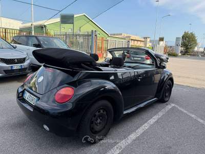 Volkswagen New Beetle Cabrio Cabrio 1.4 Nero usata Lallio