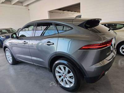 Jaguar E-Pace 2.0d i4 R-Dynamic awd 150cv AUTOMATICO Grigio usata Martinengo