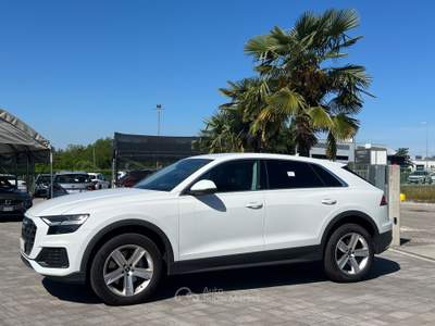 Audi Q8 286 CV quattro tiptronic Sport Bianco usata Manzano