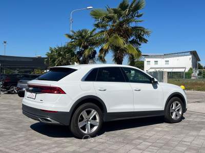 Audi Q8 286 CV quattro tiptronic Sport Bianco usata Manzano