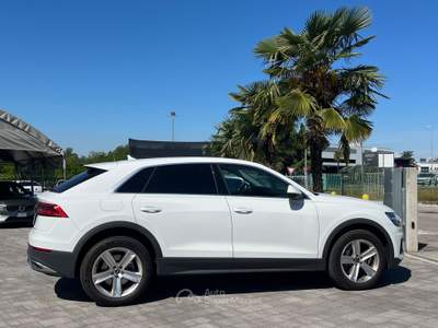 Audi Q8 286 CV quattro tiptronic Sport Bianco usata Manzano