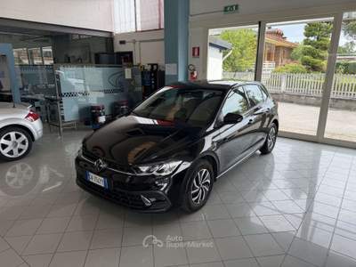 Volkswagen Polo Polo VI 2022 1.0 tsi Life 95cv Nero usata Romagnano Sesia