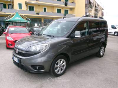 Fiat Doblò 1.6 M-JET EURO 6 LOUNGE 7 POSTI NAVI/PDC FULL OPTIONAL Grigio usata Giugliano in Campania