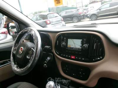 Fiat Doblò 1.6 M-JET EURO 6 LOUNGE 7 POSTI NAVI/PDC FULL OPTIONAL Grigio usata Giugliano in Campania