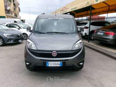 Fiat Doblò 1.6 M-JET EURO 6 LOUNGE 7 POSTI NAVI/PDC FULL OPTIONAL Grigio usata Giugliano in Campania