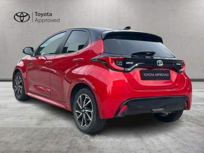Toyota Yaris Hybrid Style MY22 Rosso usata Civate