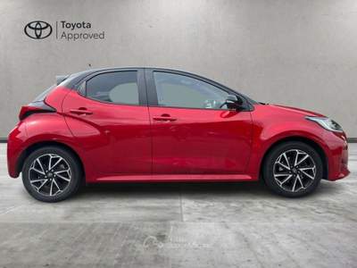 Toyota Yaris Hybrid Style MY22 Rosso usata Civate