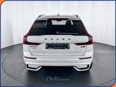Volvo XC60 XC60 B5 AWD Plus Black Edition Bianco usata Milano