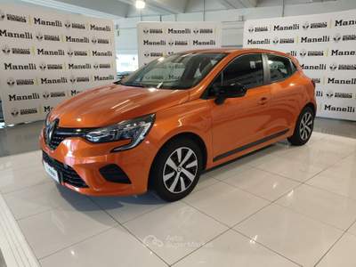 Renault Clio Equilibre 1.6 E-Tech full hybrid 145cv rif.GM612 Arancione usata GAVARDO