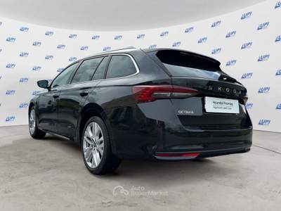 Skoda Octavia 2.0 TDI 110KW STYLE DSG Nero usata Pistoia