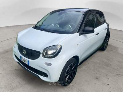 Smart ForFour 70 1.0 52kW youngster Bianco usata Palermo