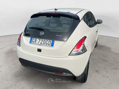 Lancia Ypsilon 1.0 FireFly 70cv Hybrid Gold Bianco usata Palermo