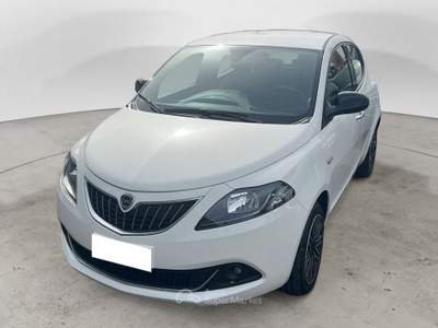 Lancia Ypsilon 1.0 FireFly 70cv Hybrid Gold Bianco usata Palermo