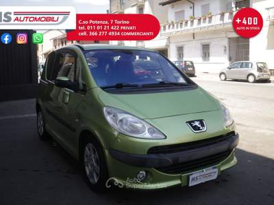 Peugeot 1007 PEUGEOT 1007 HD HAPPY 59KW DIESEL Verde usata Torino