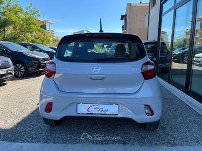 Hyundai i10 1.0 MPI Connectline Argento usata Grottammare