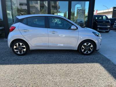 Hyundai i10 1.0 MPI Connectline Argento usata Grottammare