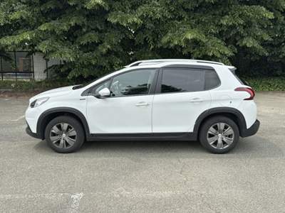 Peugeot 2008 PureTech 82 Signature S/S Bianco usata TORINO