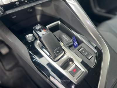 Peugeot 3008 BlueHDI 130 EAT8 S&S Allure Grigio usata Palermo