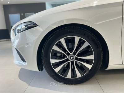 Mercedes-Benz Classe A A 180 d Automatic 4p. Business Bianco usata Palermo