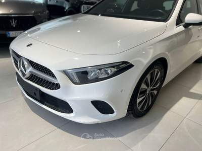 Mercedes-Benz Classe A A 180 d Automatic 4p. Business Bianco usata Palermo
