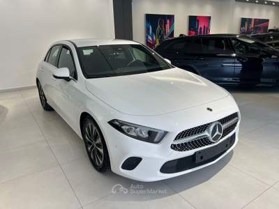 Mercedes-Benz Classe A A 180 d Automatic 4p. Business Bianco usata Palermo