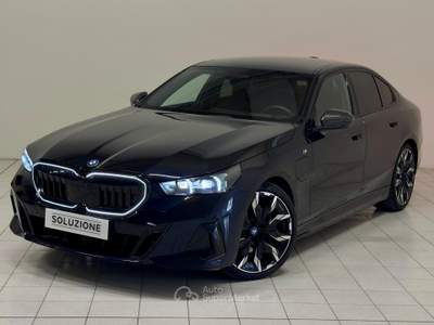BMW Serie 5 530e 530e sDrive M Sport Pro | TETTO PANORAM. | IVA ESPOSTA Nero usata Verbania