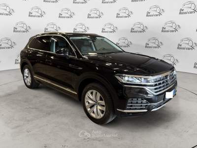 Volkswagen Touareg 3.0 V6 TDI SCR 210kW Elegance Nero usata Vedelago