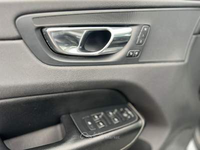 Volvo XC60 D4 Geartr. R-Design Grigio usata Palermo