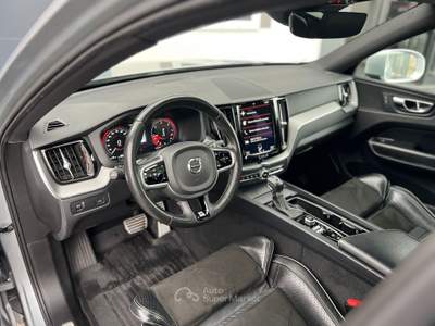 Volvo XC60 D4 Geartr. R-Design Grigio usata Palermo