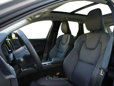 Volvo XC60 T8 Plug-in AWD autom. Plus Dark Grigio usata Feltre
