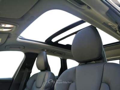 Volvo XC60 T8 Plug-in AWD autom. Plus Dark Grigio usata Feltre